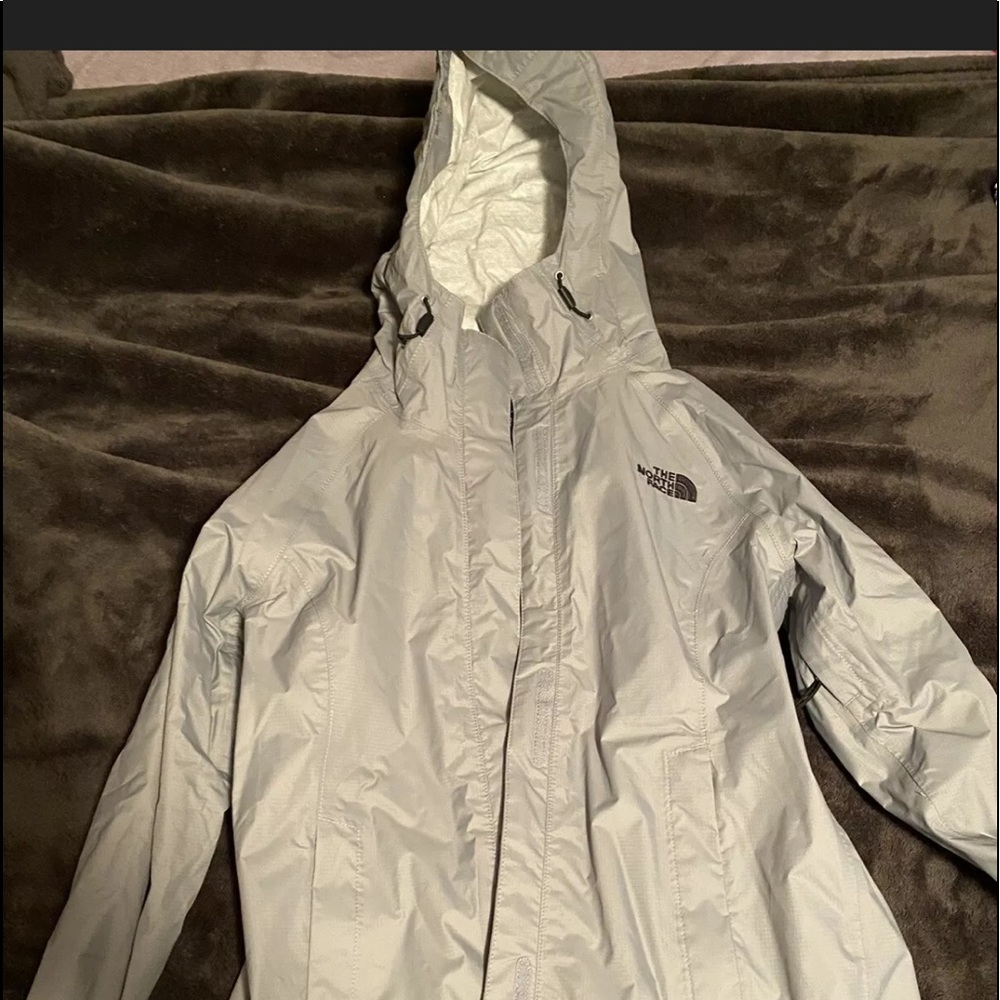 Lot of 2 women North face wind/rain jackets